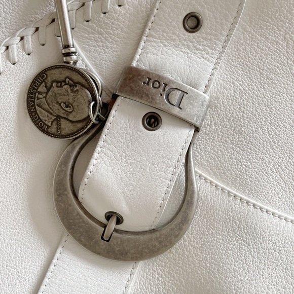 Christian Dior white leather double pocket purse - Picture 2 of 13